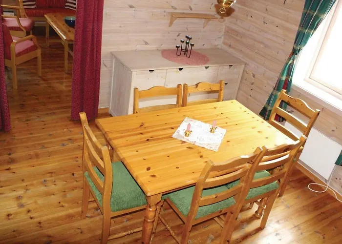 2 Bedroom Gorgeous In Vossestrand *